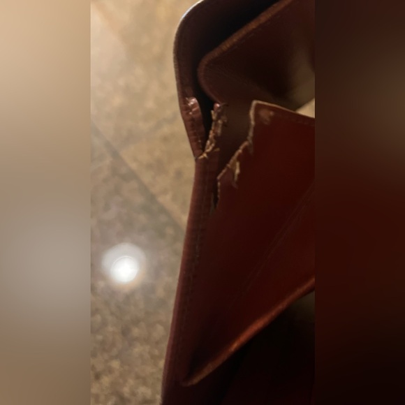 VINTAGE LOUIS VUITTON EPI LONG WALLET - Picture 9 of 13